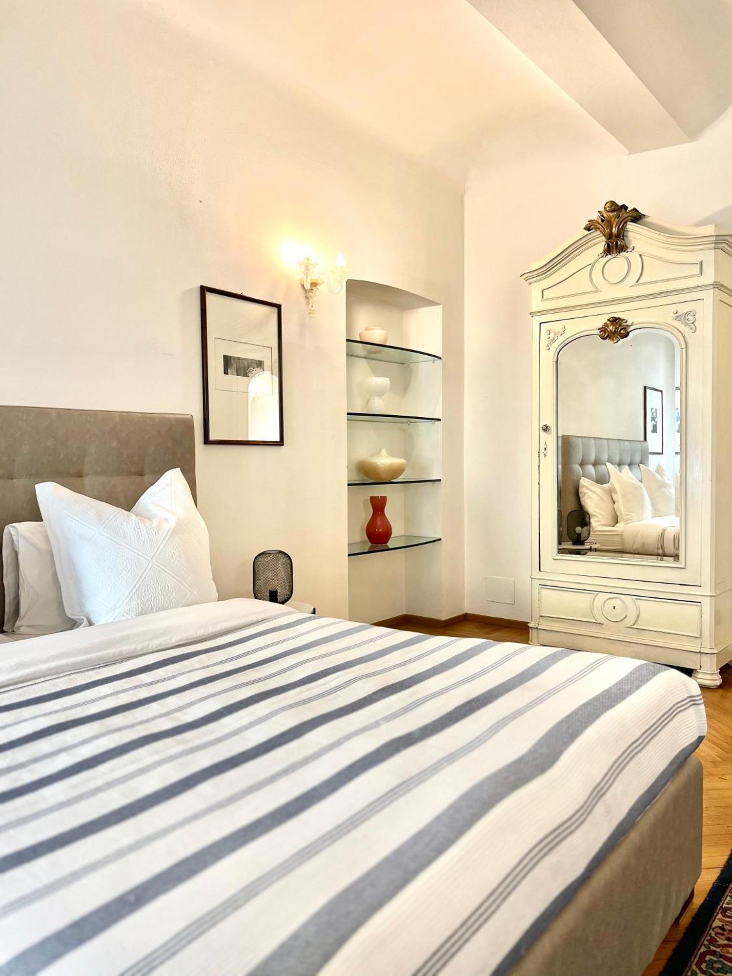 Comecasa Alfieri Elegant Apartment Асті Екстер'єр фото