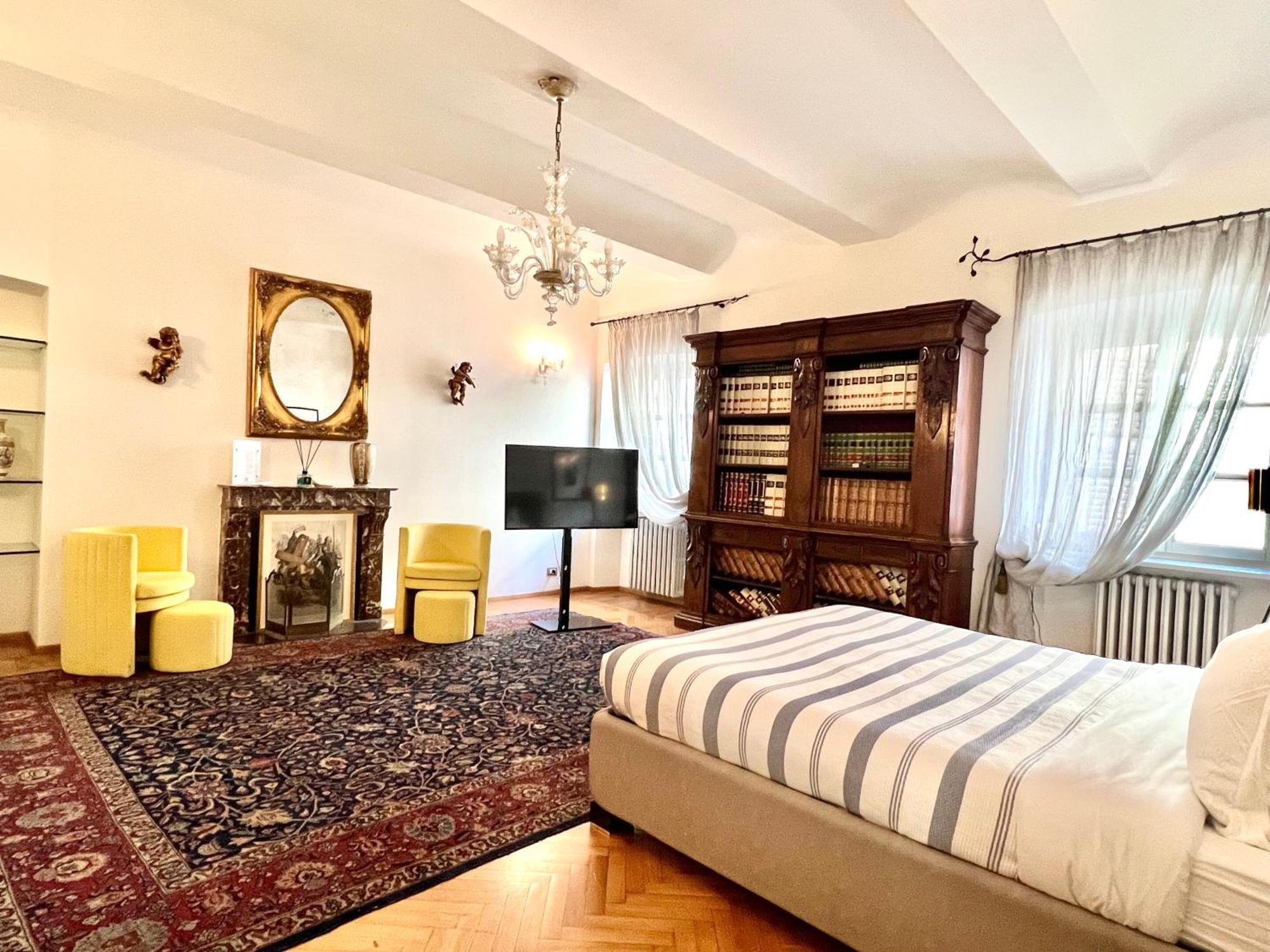 Comecasa Alfieri Elegant Apartment Асті Екстер'єр фото